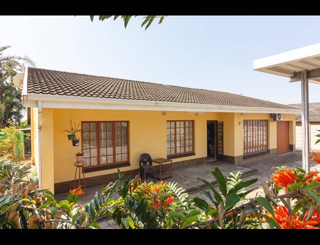 4 BEDROOM FREESTANDING FOR SALE IN MOUNT VERNON